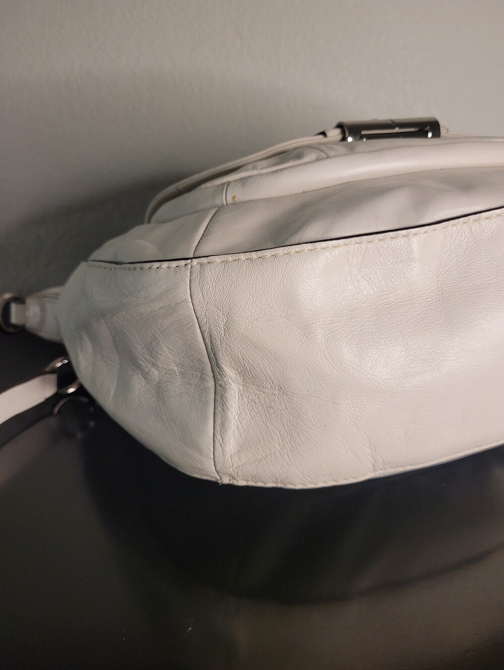 Coach Kristin Shoulder Bag - Picture 12 of 16